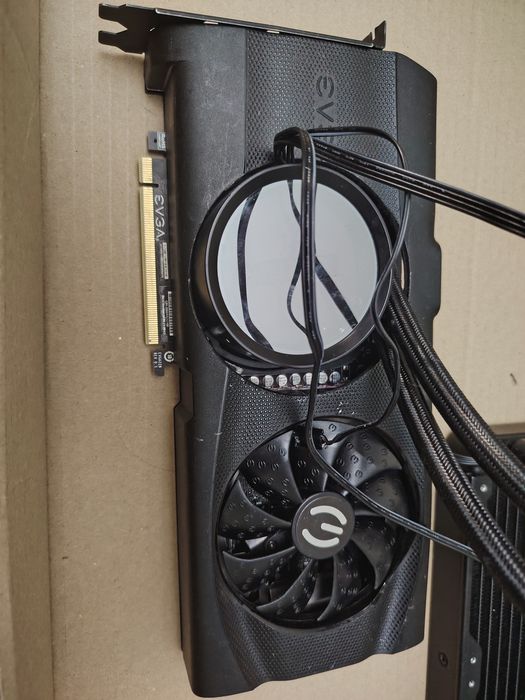 Evga 3080ti 12gb vram gddr6x ultra hybrid