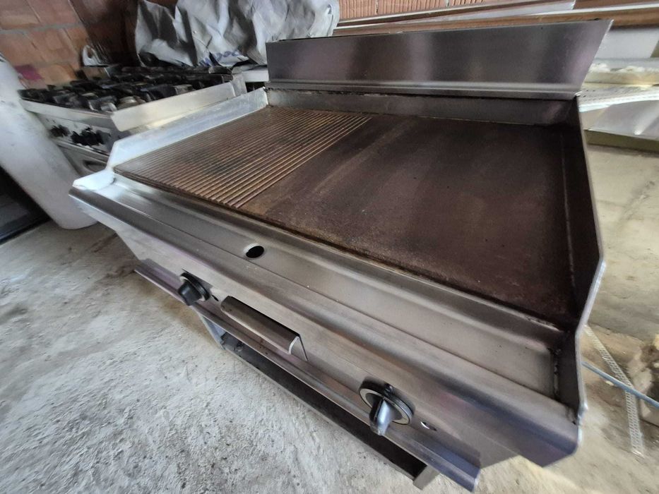 Grill profesional de banc GIGA