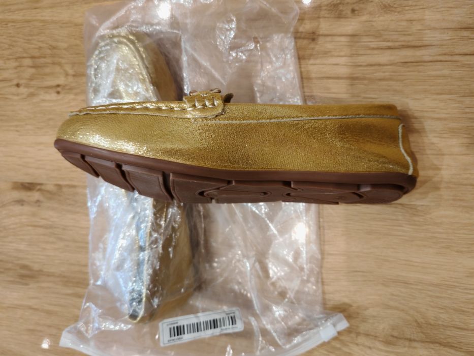 Дамски обувки нови 39 номер!