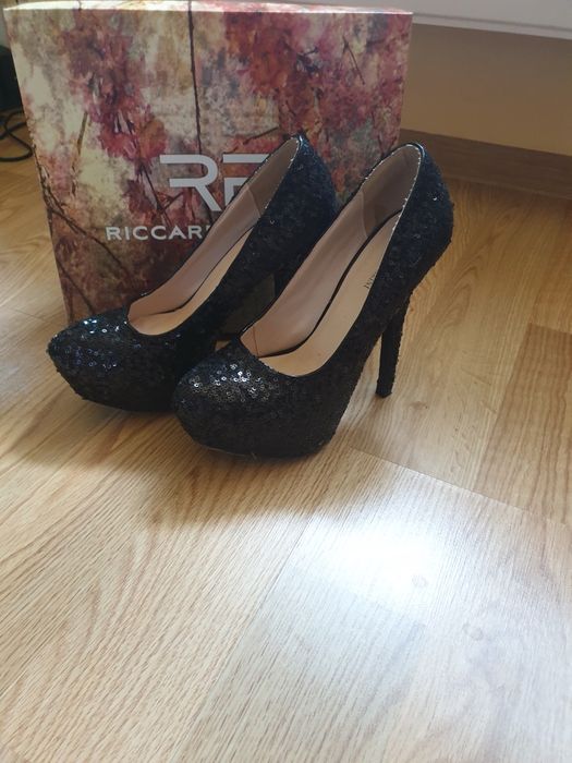 Обувки на ток