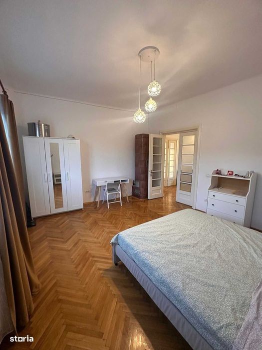Peninsula 3 camere 84 mp pret 160.000 euro