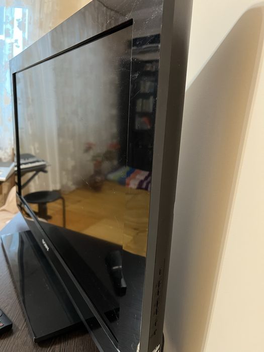 Телевизор SONY Bravia диагональ 78 см, привозили из Эмиратов