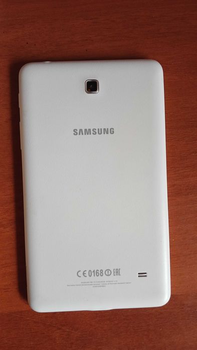 Планшет Samsung Galaxy Tab4