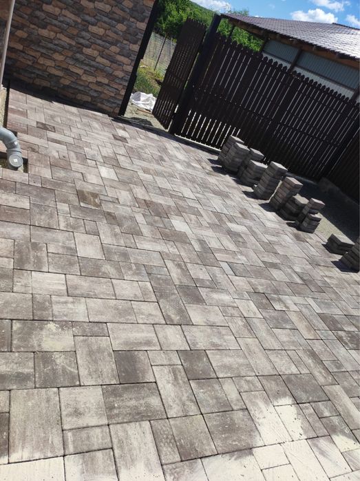 Montaj pavele,piatra cubica si piatra sparta