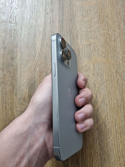 15 Pro Max 256 Gb ideal