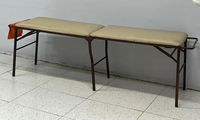 Продам Кушетка , отличным састаяние 180/60 см
