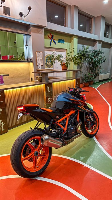 KTM 1290 superduke r evo