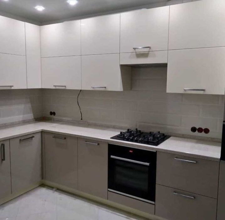 Мебель для кухонной