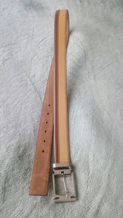 Curea nouă Steilmann, în 2 culori.