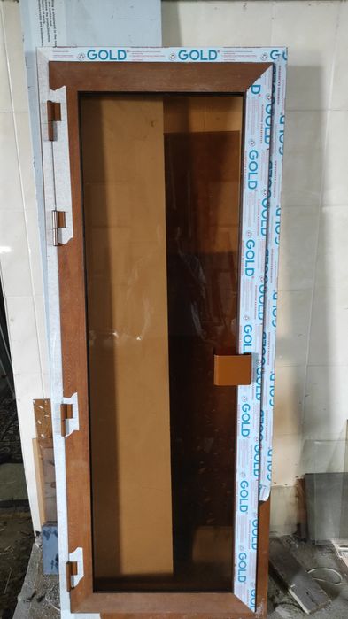 Двери алюминиевые. Готовые.