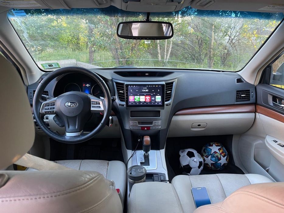 Subaru outback limited 2014г 2,5