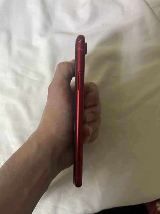 Iphone Xr 128 Red emkost 76%