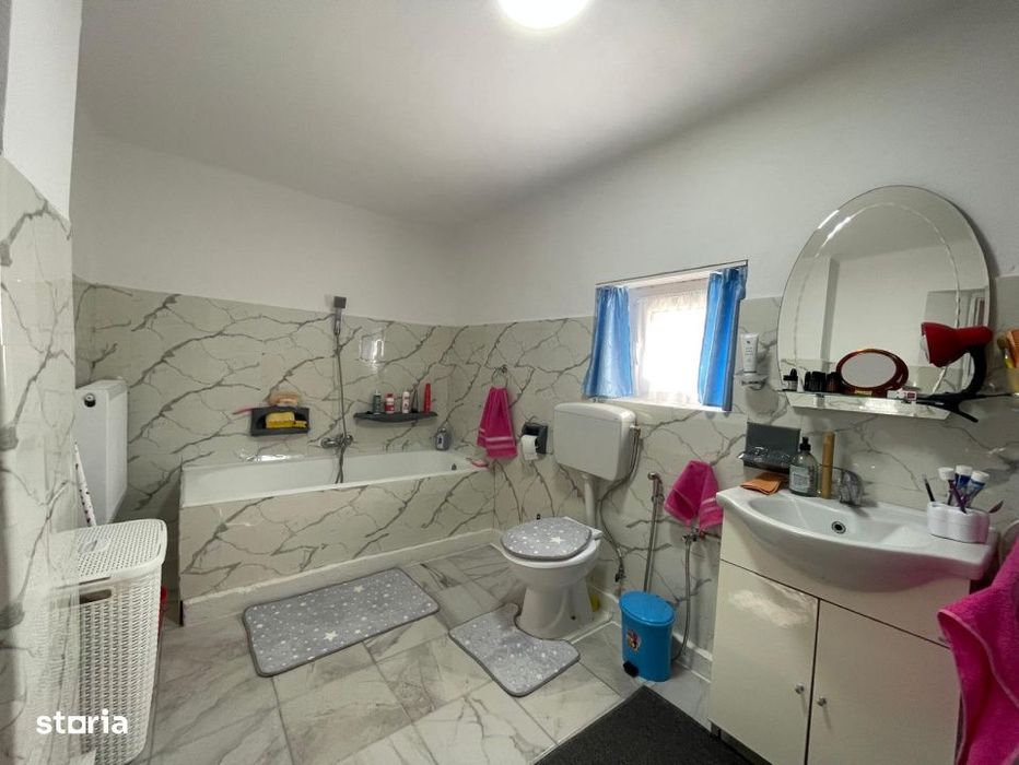 CASA in Seini Ideala pentru cei care cauta liniste, spatiu si confort