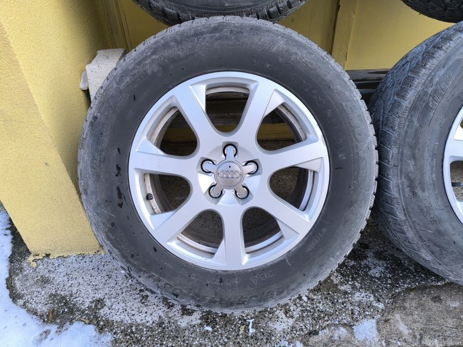 17 цола джанти със зимни гуми за Audi Q5