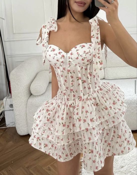 нежное женственное платье