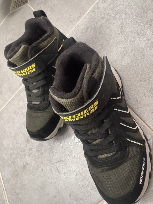 Непромокаеми високи кецове Skechers