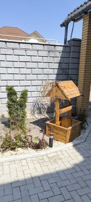 Декоративный колодец