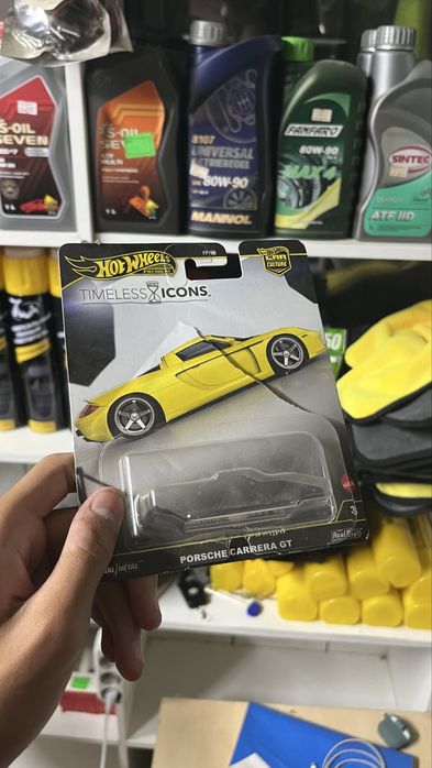 Hot Wheel’s/Porsche Carrera GT