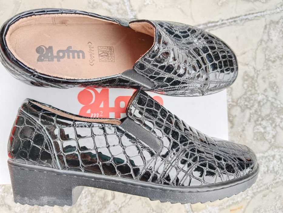 Продам туфли женские