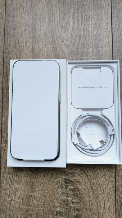 Чисто нов iPhone 15 Green 256GB
