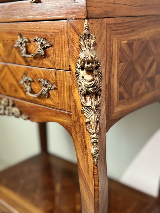 Comoda , vitrina lemn