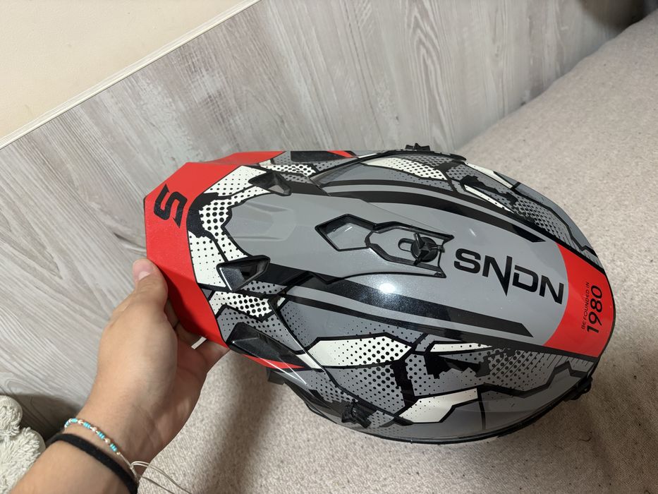 Vand casca pentru trotinete electrice sau bicicleta
