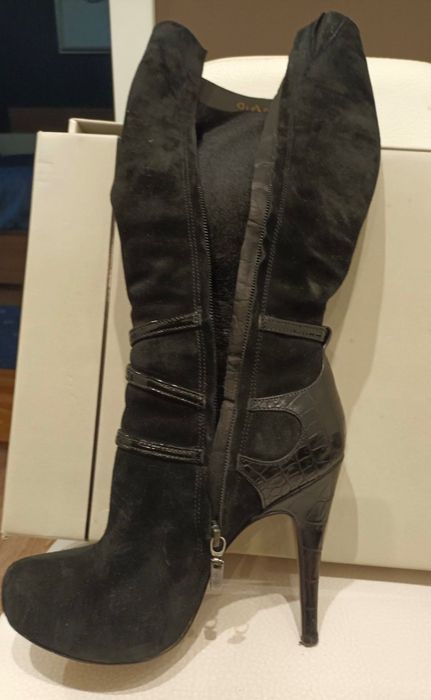 Зимни, велурени ботуши на висок ток Gianni