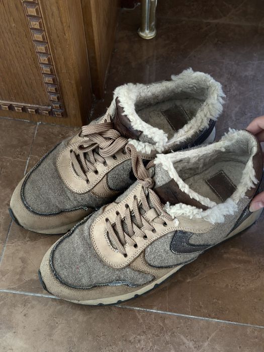 Кроссовки с мехом