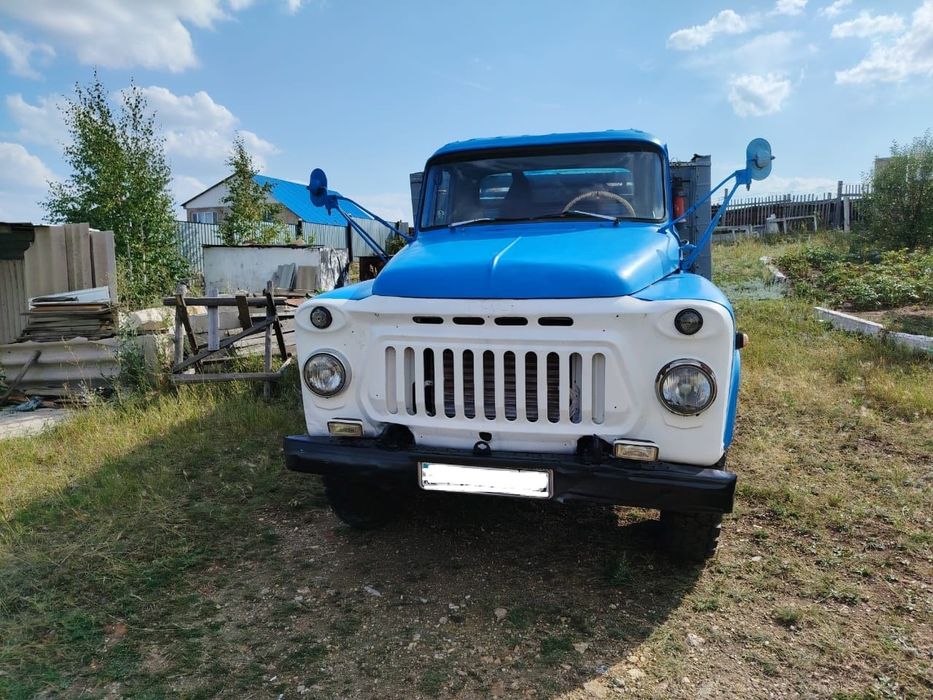 Продам автомашину ГАЗ  52