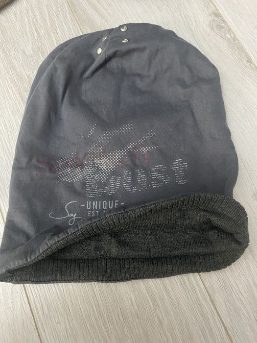 Caciula/ fes iarna nou