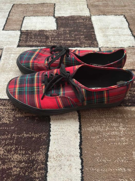 VANS Authentic .