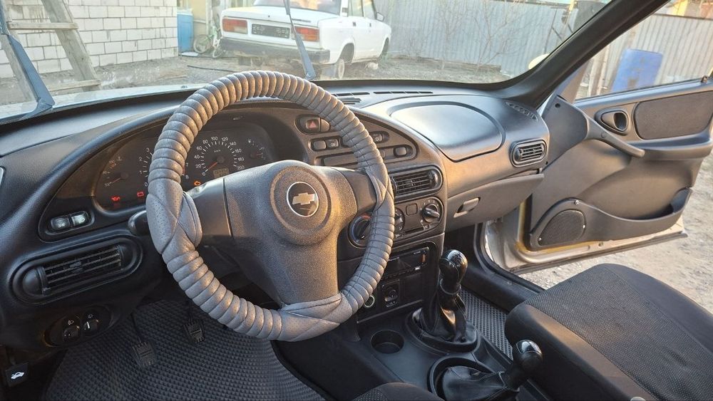 Chevrolet niva 2013г.в