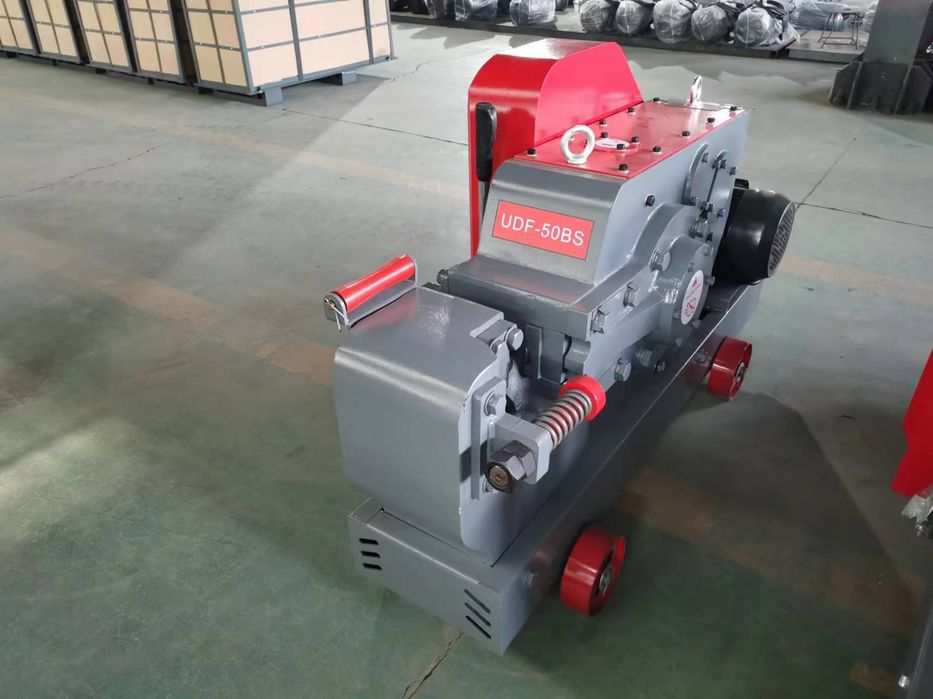 Masina de debitat otel beton UDF 50 BS, ghilotina fier beton