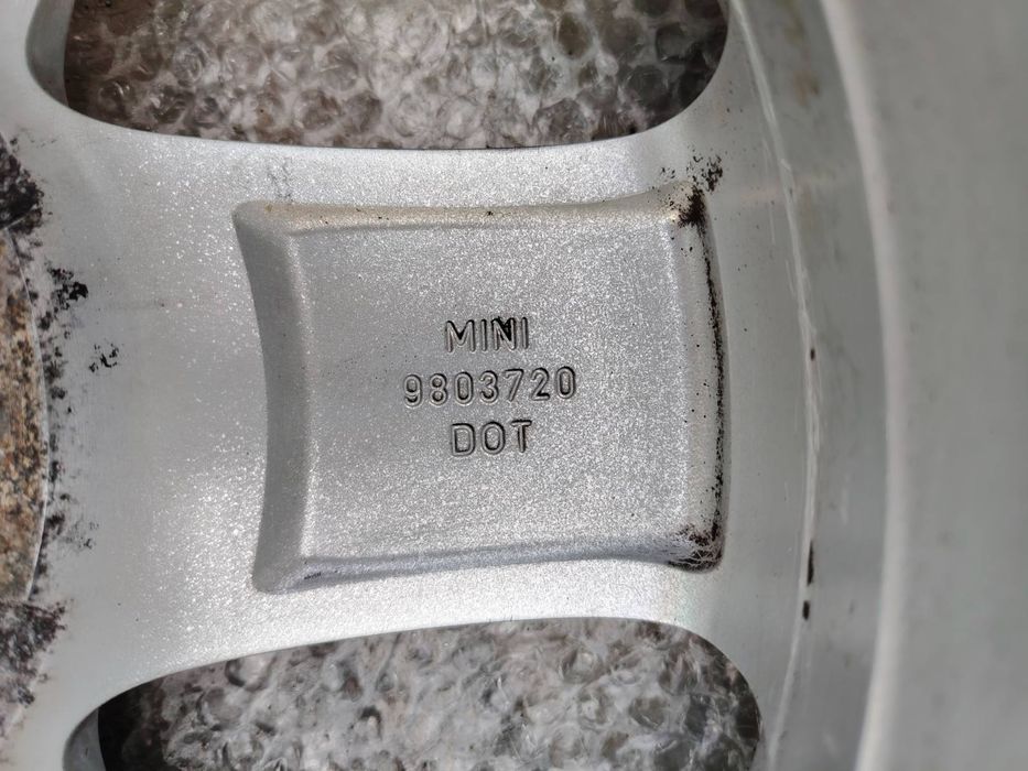 Топ състояние 16+5х120 ЕТ45 6.5j Mini Countryman R60