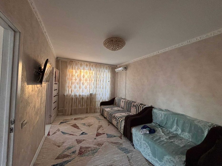 продам четырехкомнатную квартиру