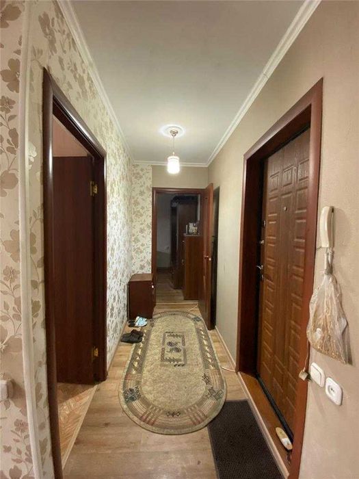 Продам 2 комнатную 4 микрорайон