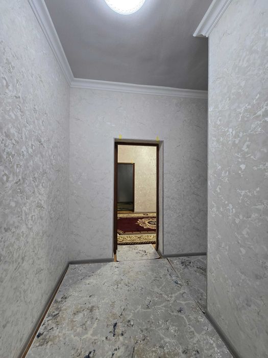 2 xona xonadon ijaraga beriladi. Qarshi davlat xizmatlari yonida