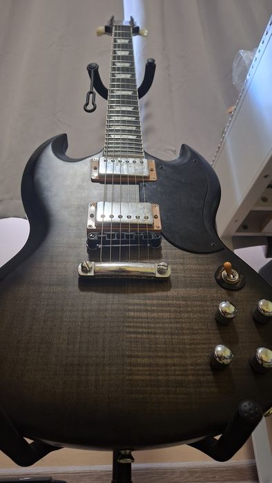 Epiphone SG Modern Figured Black Fade модифицирана електрическа китара