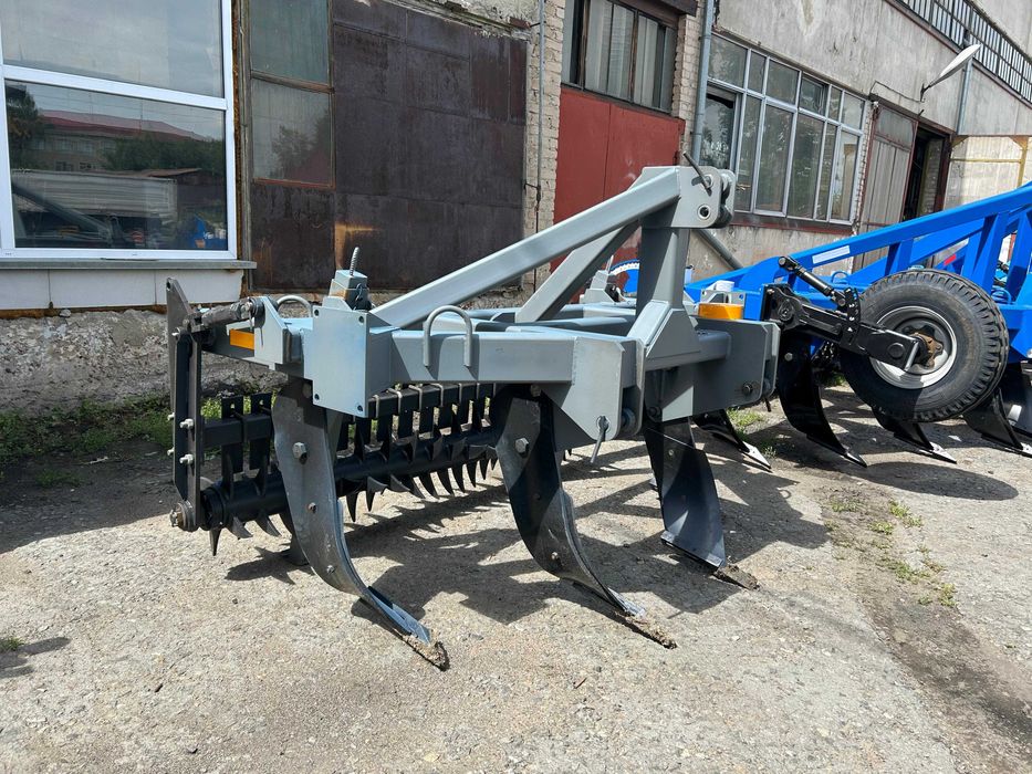 2,4-6м Плуг глубоко-рыхлитель чизельный ПГЧ (щелеватель)