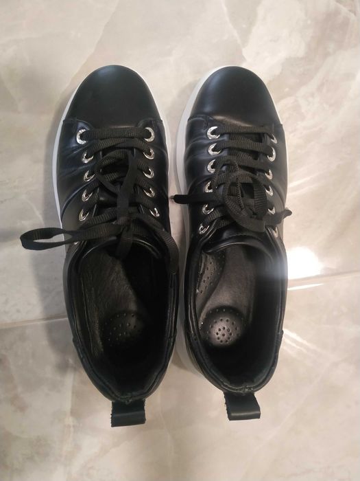 Дизайнерски дамски кецове Nine West. Намалена цена само 79.00 лв.