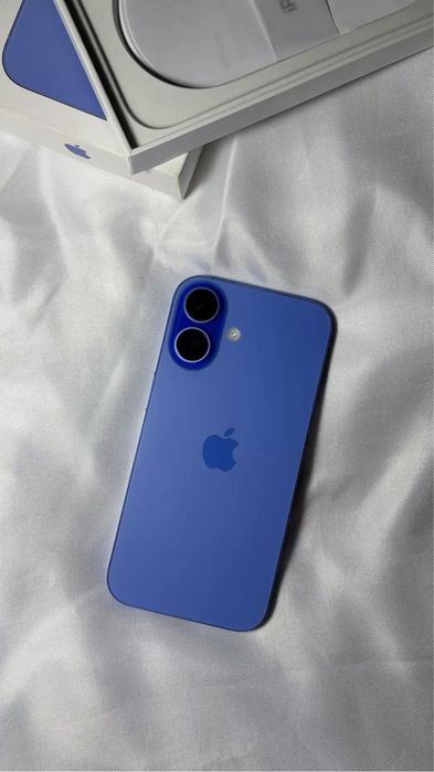 iphone 16 128gb.