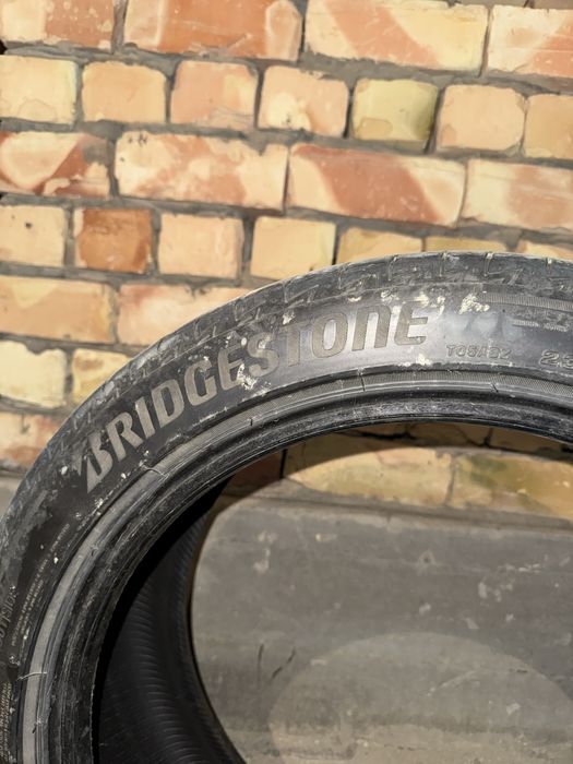 Автошина б/у Bridgestone