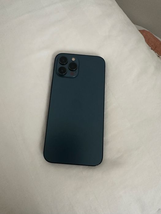 Продам айфон 12про макс 128гб