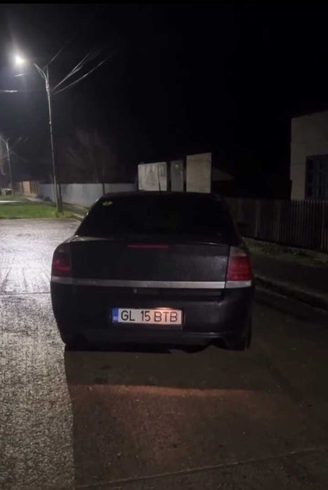 Vând opel Vectra 1.8 benzina an 2002