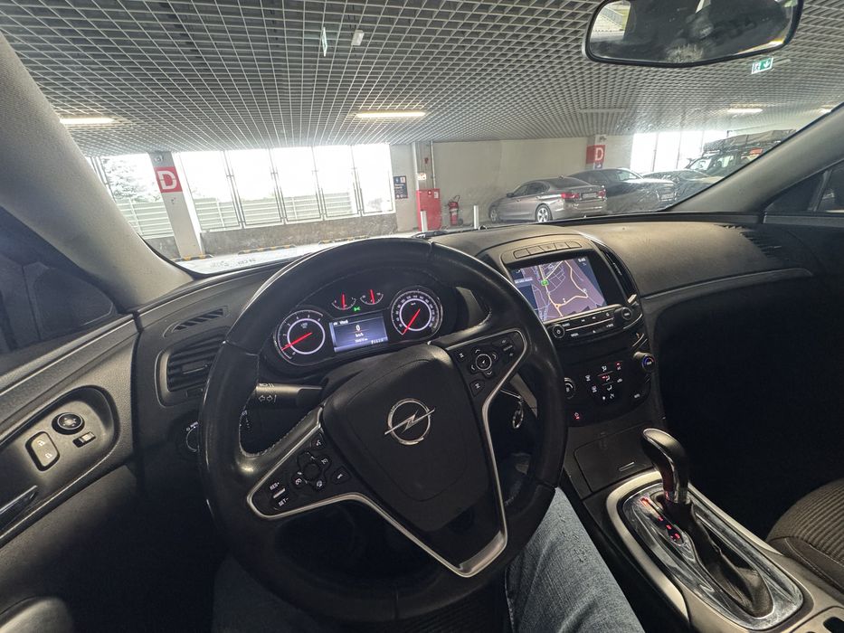 Opel insignia sports tourer