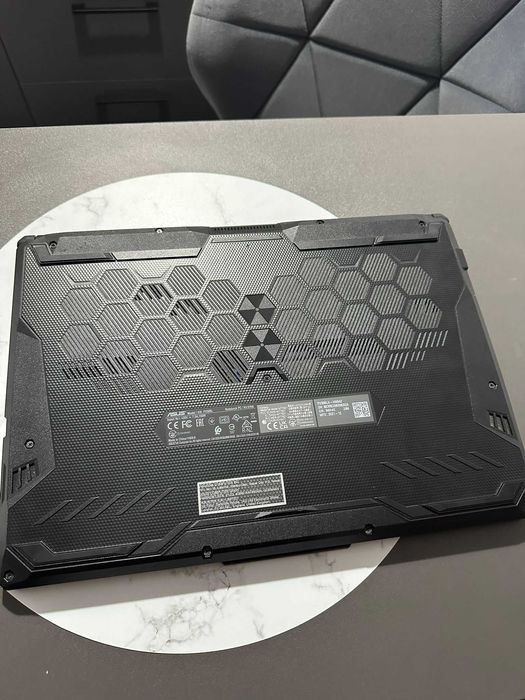 Laptop de gaming ASUS TUF F15 FX506LH