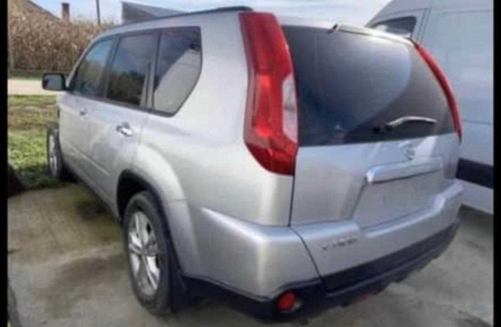 portiera Nissan X Trail T31 motor de 2.0 diesel