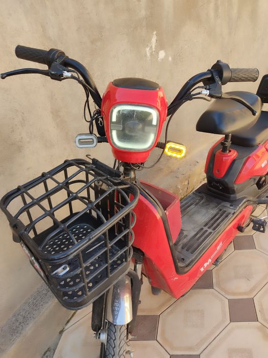 М1 скутер с заряткой