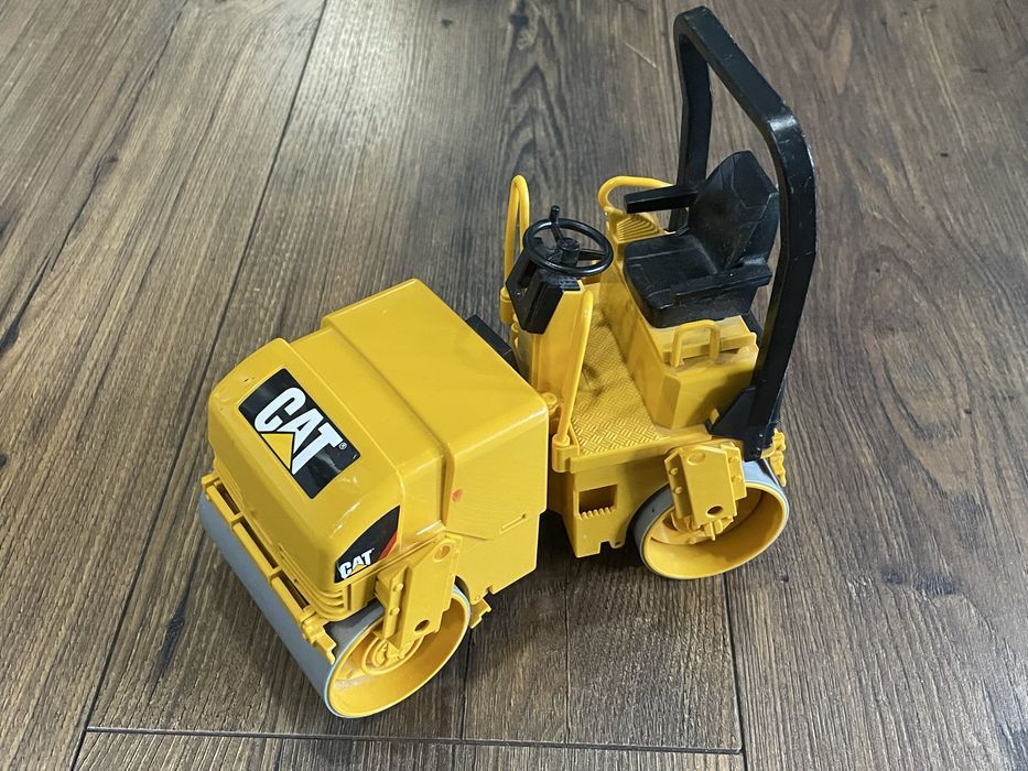 BRUDER валяк CAT 02433