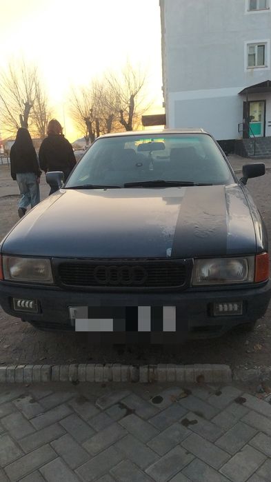 Продаю Audi 80 B3, 1991 года выпуска. Машина на ходу, в рабочем состоя